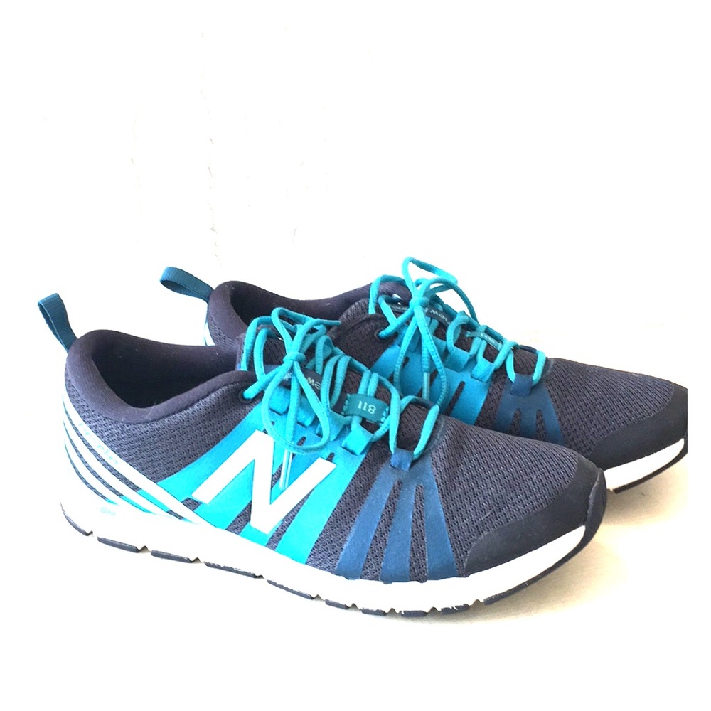 Tennis shoe
